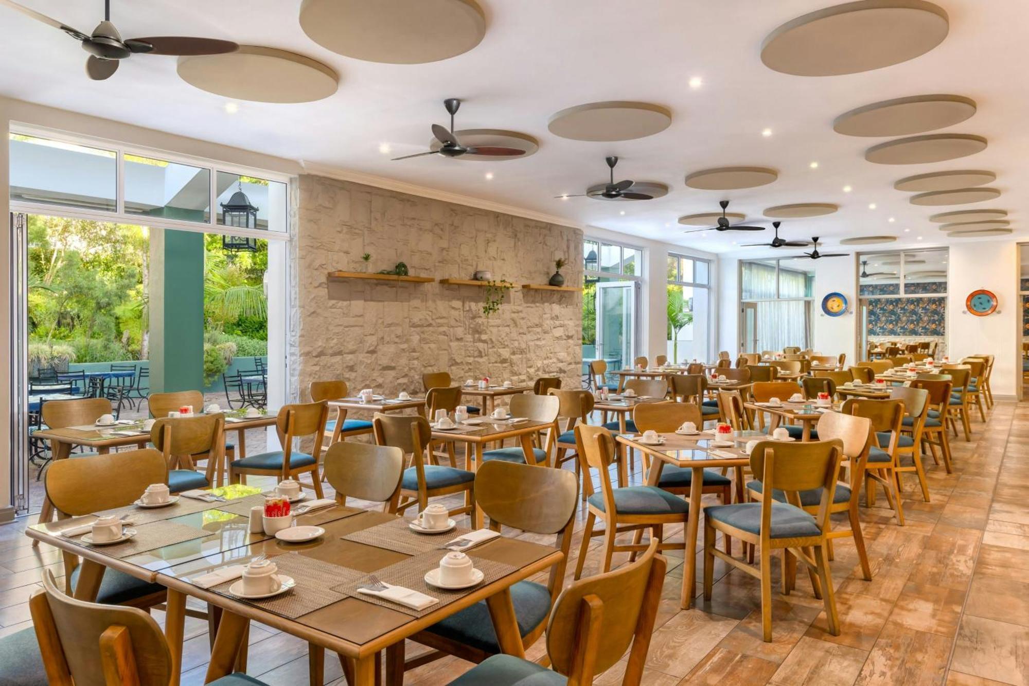 Lord Charles Hotel, Somerset West, A Tribute Portfolio Hotel ภายนอก รูปภาพ