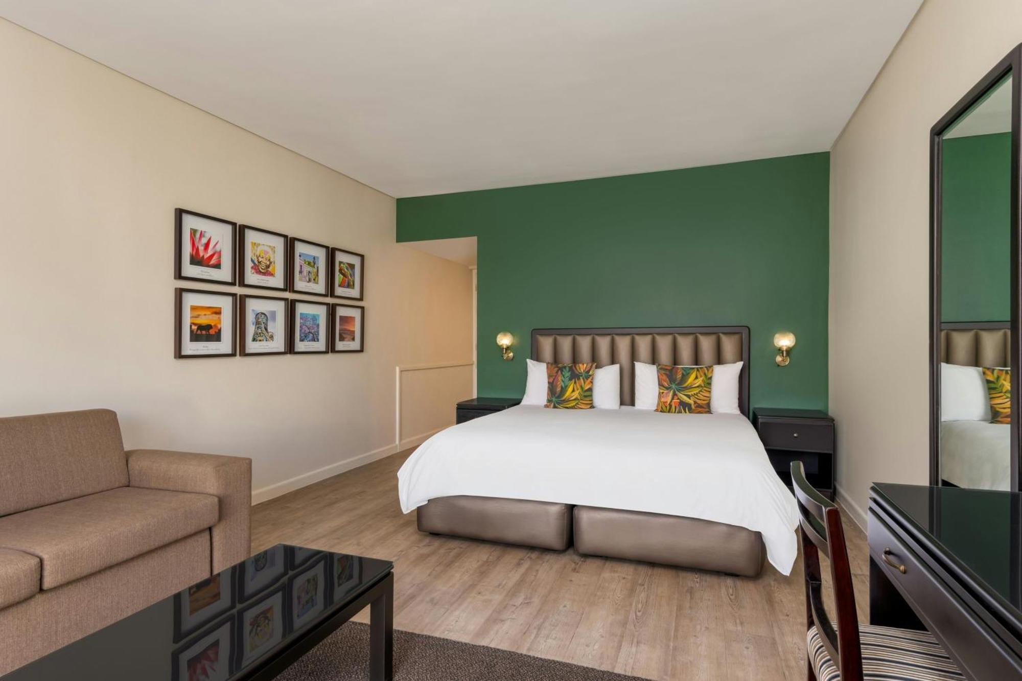Lord Charles Hotel, Somerset West, A Tribute Portfolio Hotel ภายนอก รูปภาพ
